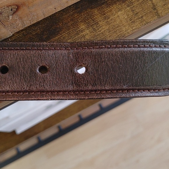 Columbia Mens 32 in. Brown Leather Belt - Picture 7 of 8
